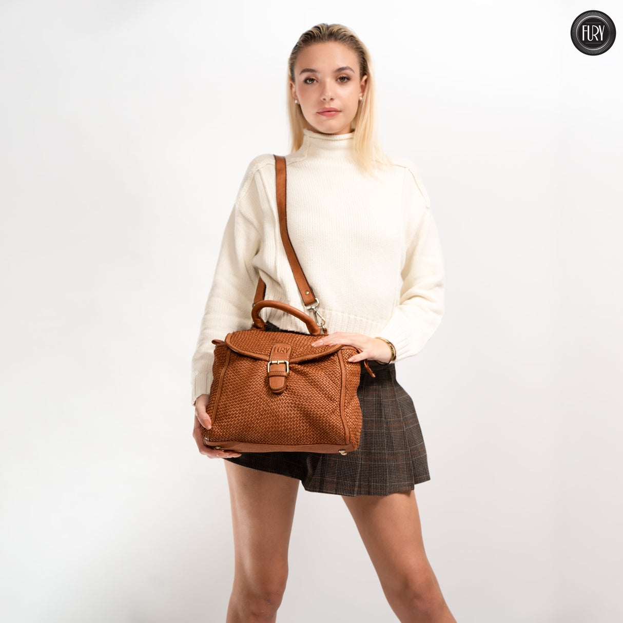 Borsa Camilla in pelle intrecciata