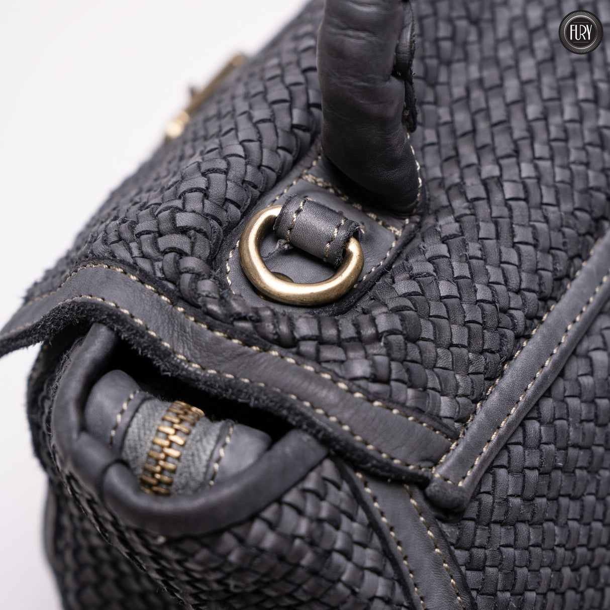 Borsa Camilla in pelle intrecciata