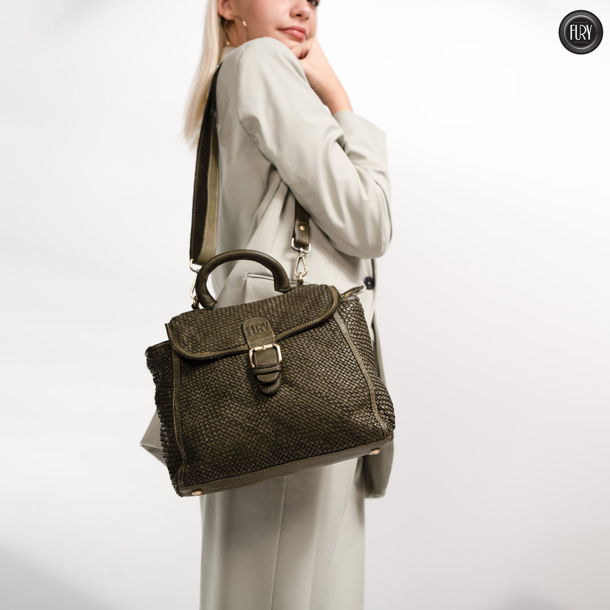 Borsa Camilla in pelle intrecciata