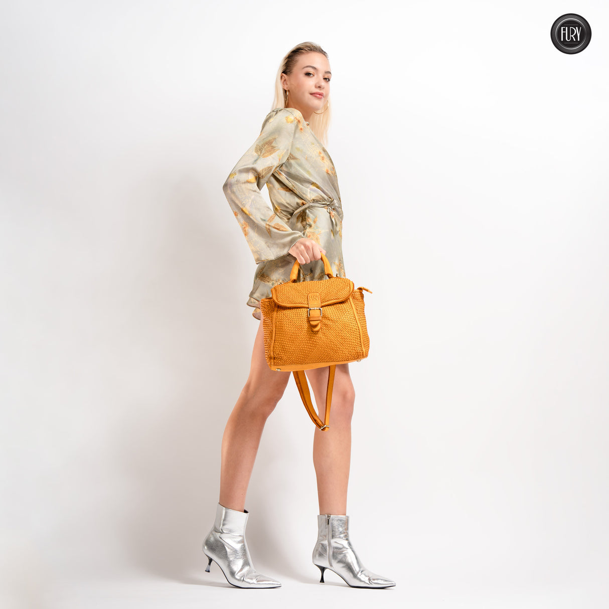 Borsa Camilla in pelle intrecciata