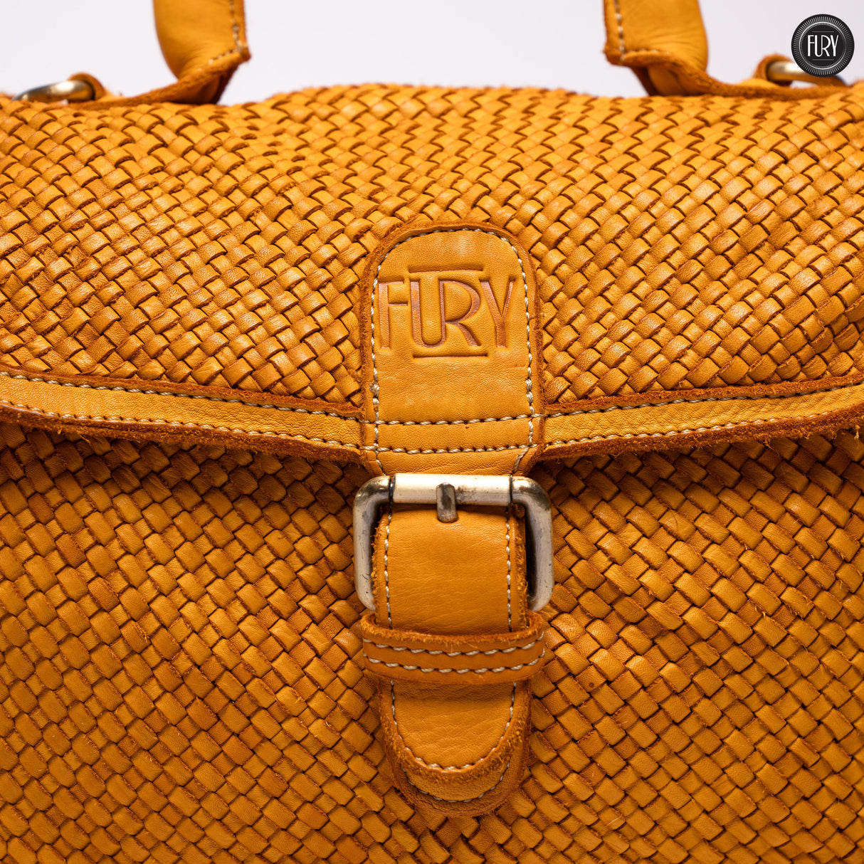 Borsa Camilla in pelle intrecciata