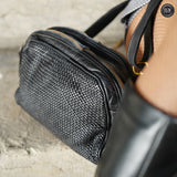 Pochette Isotta in pelle intrecciata Fury Bags#colore_nero