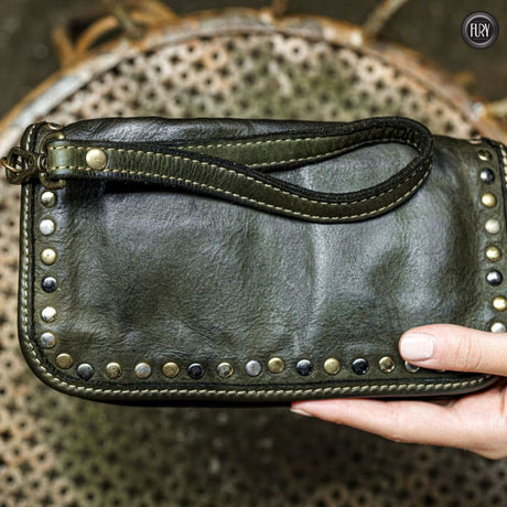 Portafoglio borchiato in pelle Fury Bags#colore_verde-militare