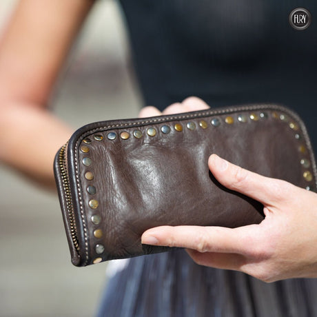 Portafoglio borchiato in pelle Fury Bags#colore_testa-di-moro